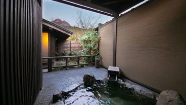 椿／由布岳を望む半露天風呂 / 30