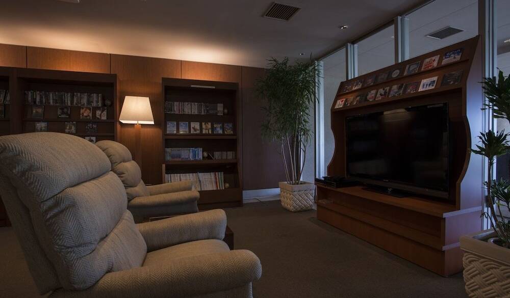 ライブラリーのソファ / 3