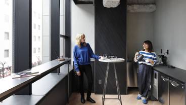 ロビーラウンジ / 13