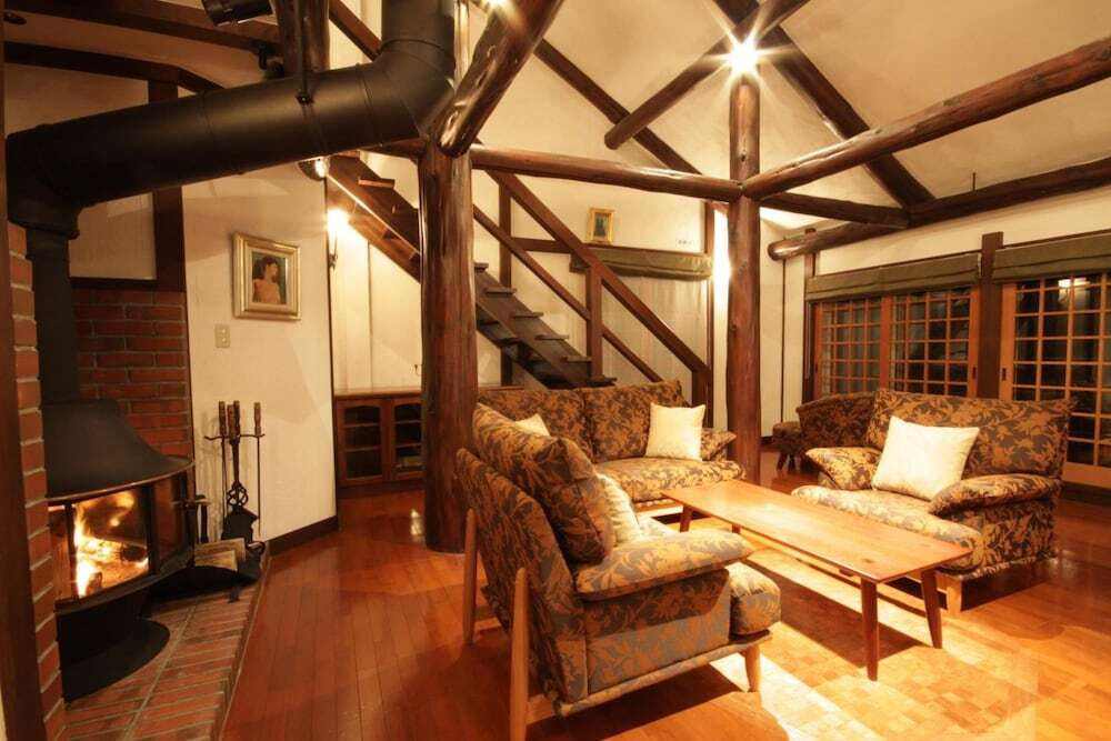 大自然に囲まれた北欧風マウンテンリゾートホテル3953770