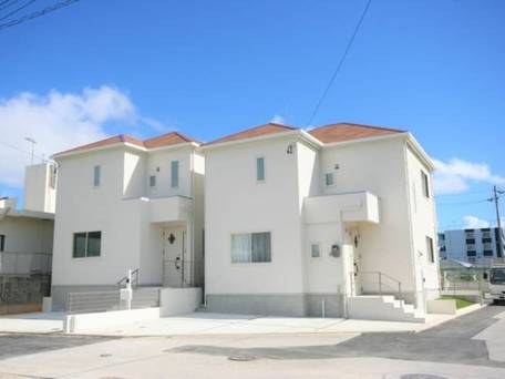 グランディオーソ沖縄ヴィラ 恩納1 / 1