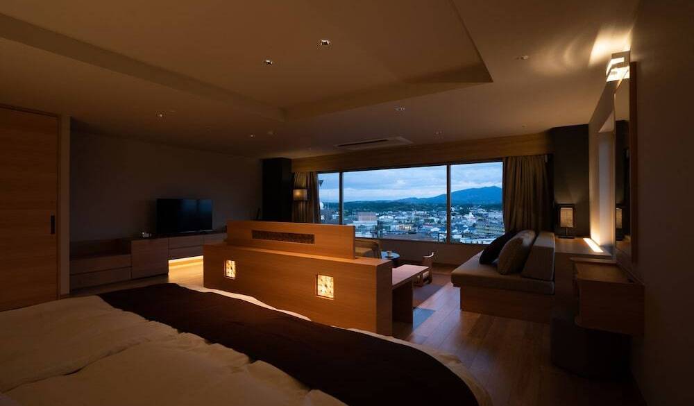 ラグジュアリージュニアスイート / 4