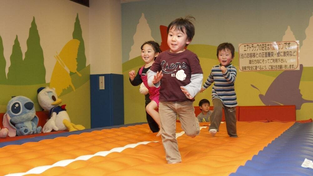 子供用の遊び場 - 屋内