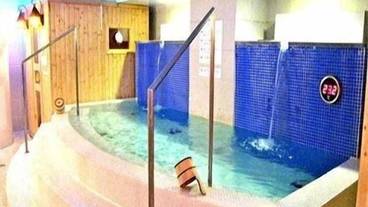 屋内スパ浴槽 / 3