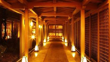 施設の入り口 / 20