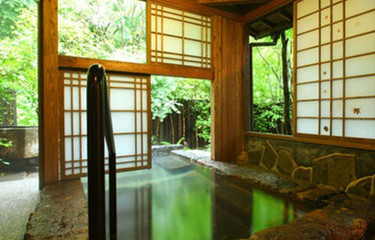 9 Best Ryokans in Kumamoto with Onsen for Couples