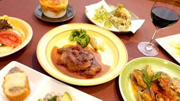 旅館のお食事処 / 31