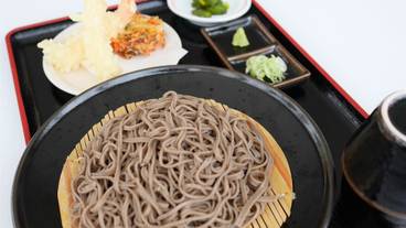 食事・飲み物 / 3