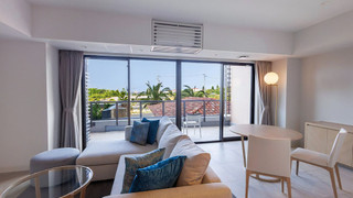 デラックススイート（2-4階）＜リゾートビュー＞