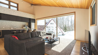 シャレー (Solar)