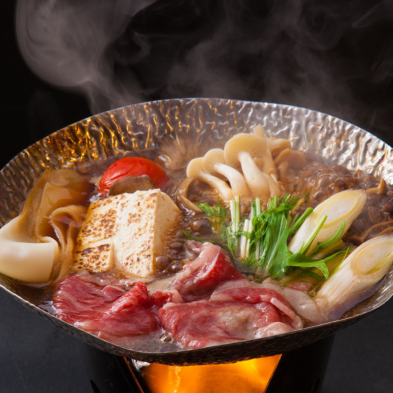 群馬名産の上州牛のすき焼き