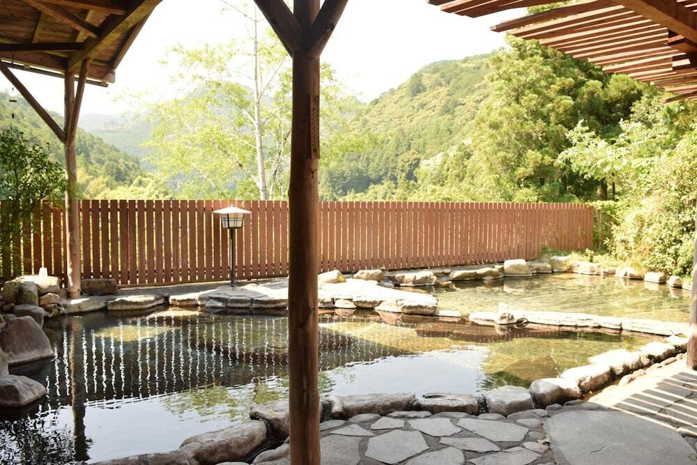 湯の峰温泉のおすすめ宿：湯の峯荘3535951