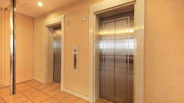 内部エントランス / 3