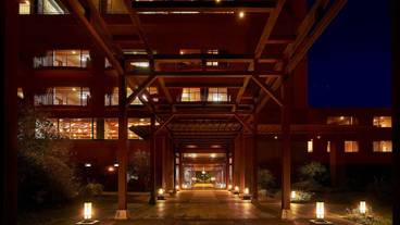 施設の入り口 / 14