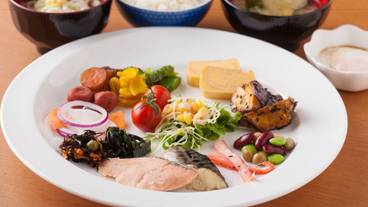 食事・飲み物 / 3