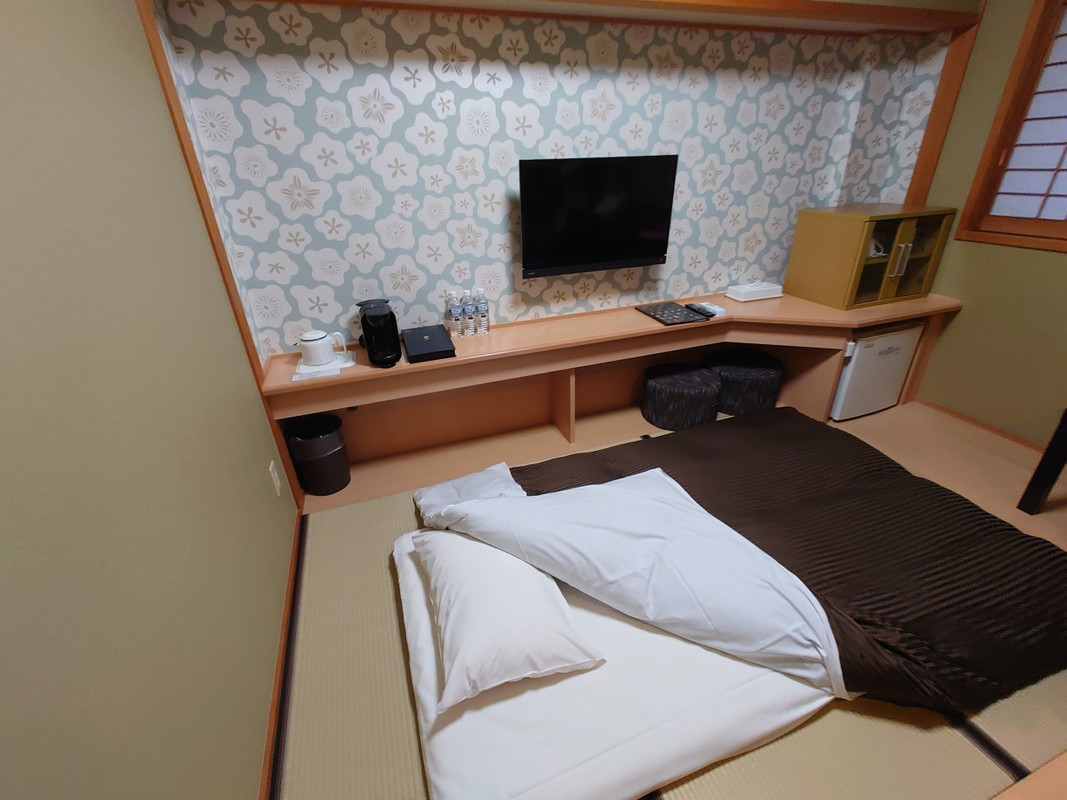 この右側に2つベッドがありました。35㎡の部屋でした。