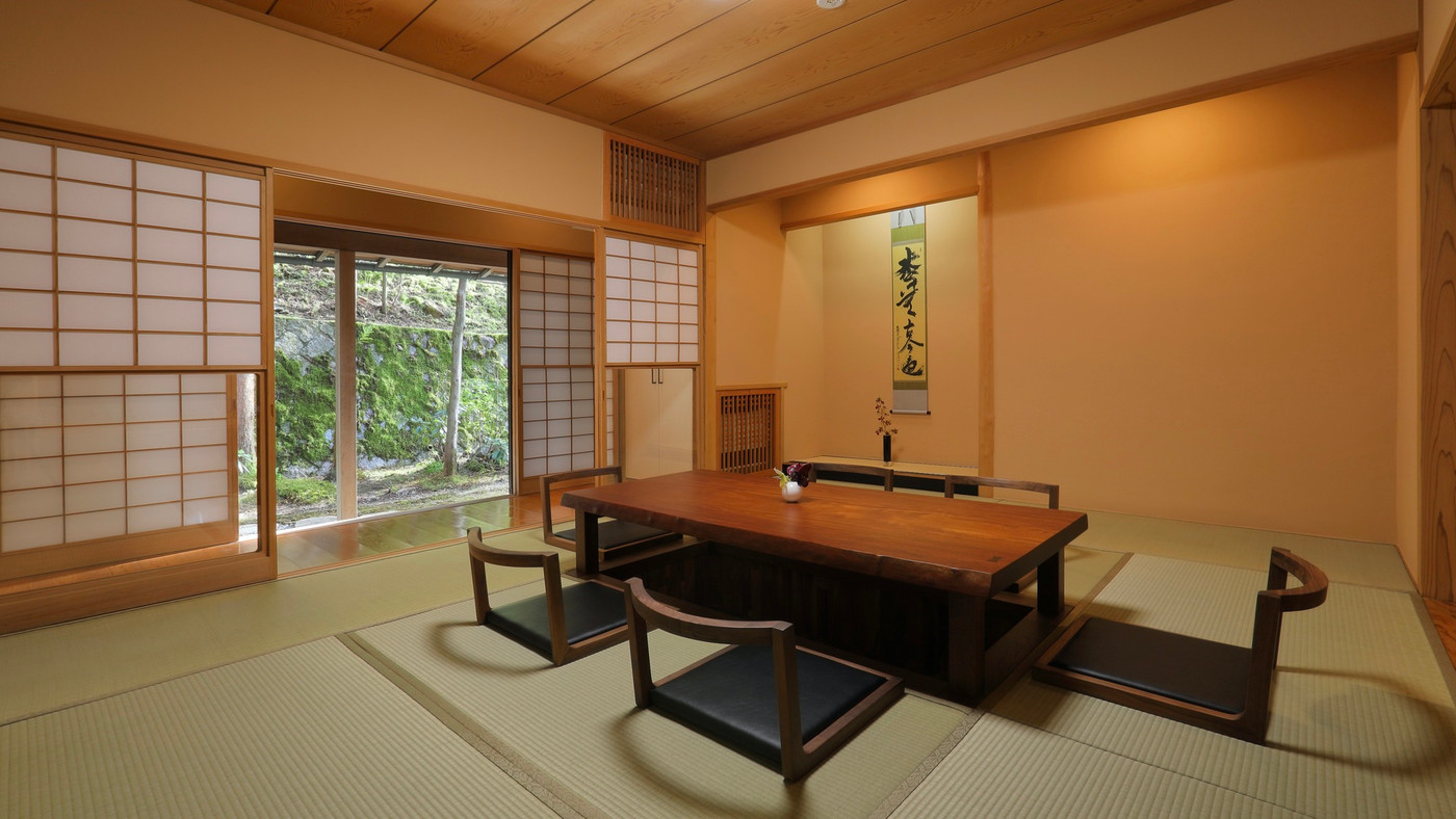 どのお部屋でも専用の古代檜内風呂を堪能できます4084966