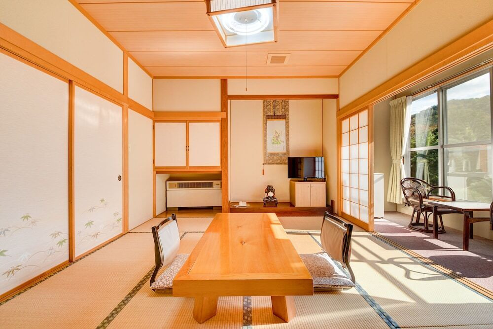 築約250年！歴史あるヒバ造りのお風呂で温泉を堪能！3526534