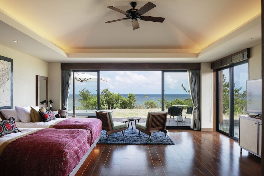 2.ザ・ひらまつ ホテルズ＆リゾーツ宜野座4248965