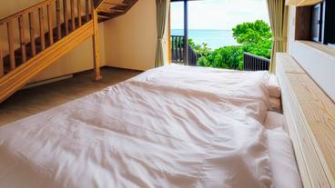 C棟 ニーケーヤー ベッドルーム / 2