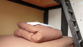 二段ベッドツイン (バスルーム付き)