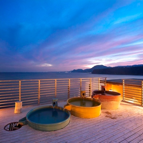 本館「石花海」露天風呂