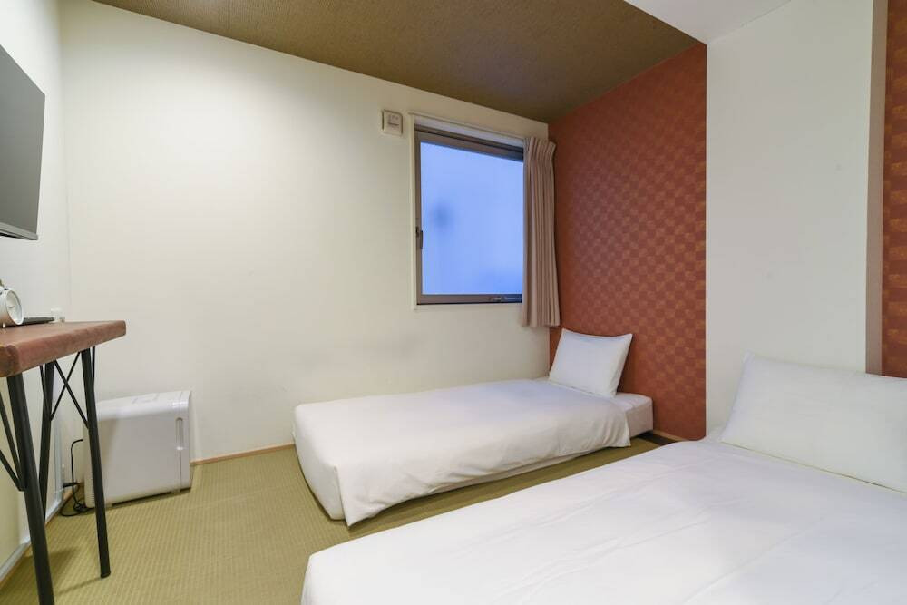 客室内のダイニングエリア