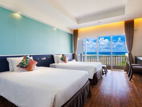 SUNSET BEACH HOTEL / 1