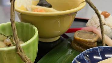 食事・飲み物 / 4