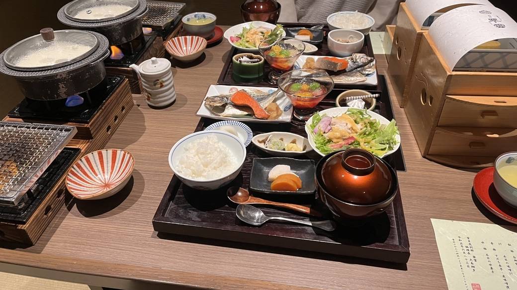 とろける出来たて豆腐
身体に優しい朝食を / 4