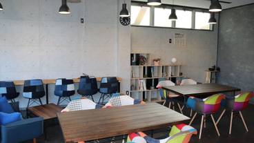 ロビーラウンジ / 3