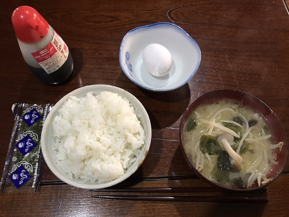 朝食