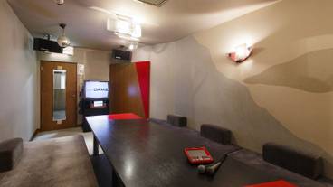 カラオケ ルーム / 8