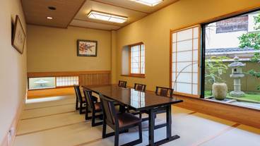 旅館のお食事処 / 29