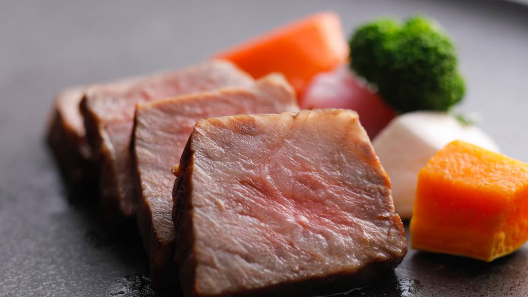 ダイニング 花桐の会席 淡路牛 / 2