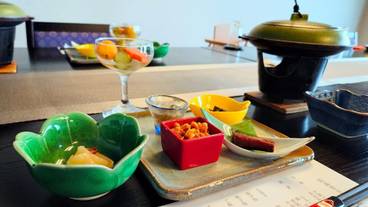 食事・飲み物 / 3