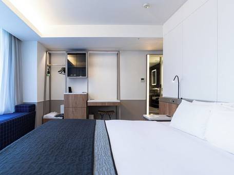 ホテルザフラッグ心斎橋 / 1