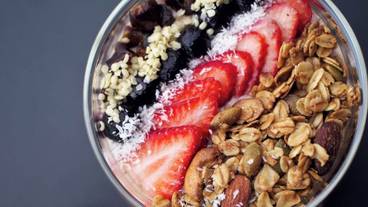 食事・飲み物 / 3