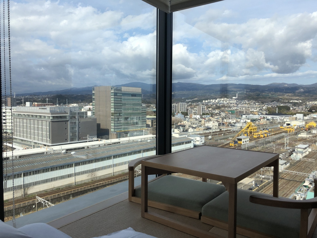 こあがりから富士山が正面に見えます。当時は曇りで残念でした