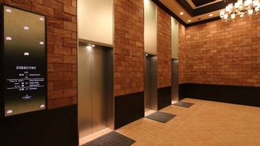 内部エントランス / 2