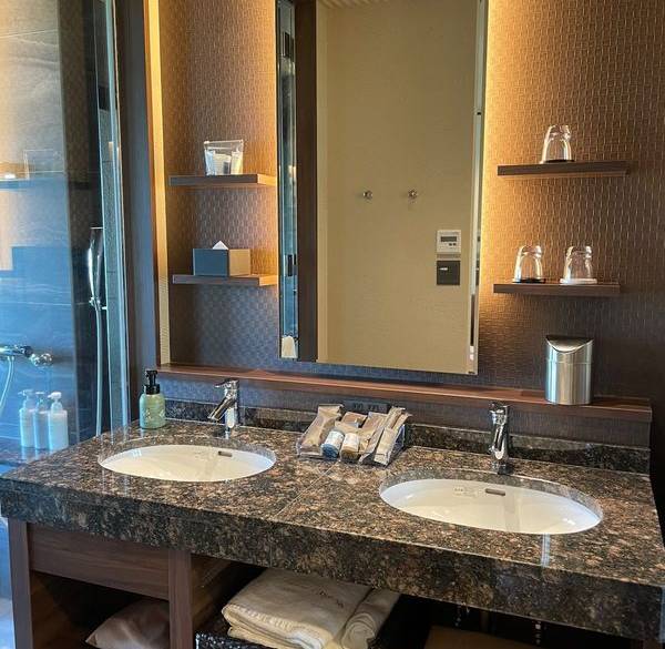 客室洗面台一例 / 3