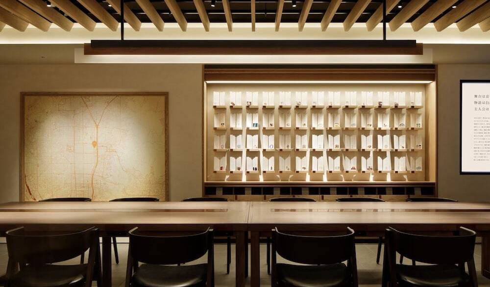 コンシェルジュデスク / 2