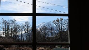 客室内のダイニングエリア / 23