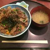 和食処赤絵（ワショクドコロアカエ）