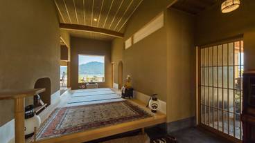 内部エントランス / 2