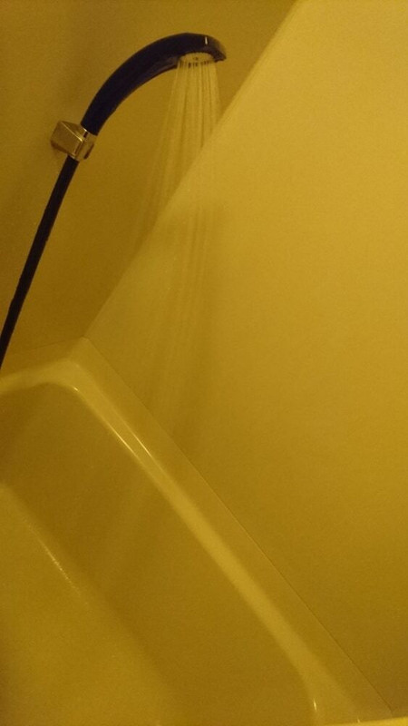 バスルームのシャワー