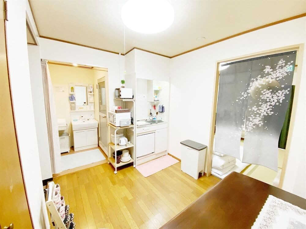 客室内のダイニングエリア