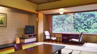 客室内のダイニングエリア / 9