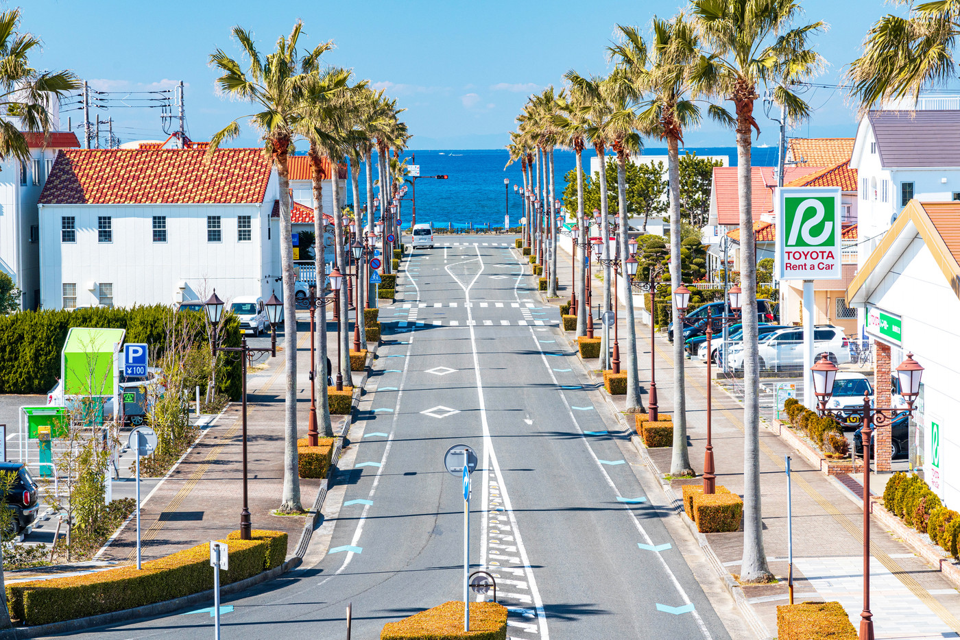 JR館山駅（西口）夕映え通り