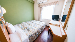 スタンダード シングルルーム ダブルベッド 1 台 禁煙